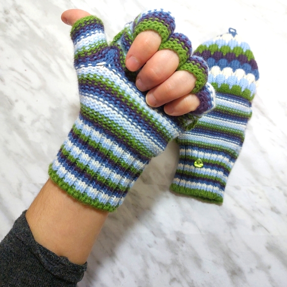 SOLD! ***⛄️Aero Striped Convertible Flip-Top Gloves with Cap - Size M - Picture 3 of 12